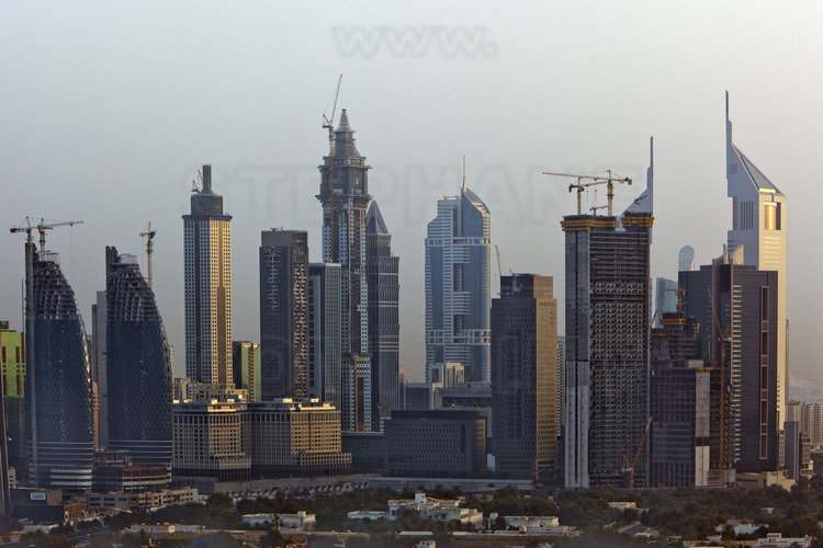 Tours in yards around the new neighborhood of Downtown Burj Khalifa.