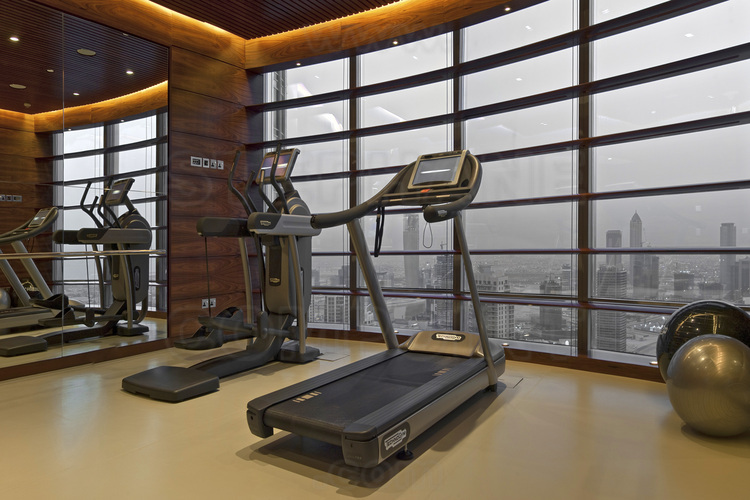 Inside the Burj Khalifa (highest in the world with 828 meters), access the fitness center of the Armani Hotel, a 7 star one (the only category with the famous Burj Al Arab, also in Dubai) located at the first floors of the tower.