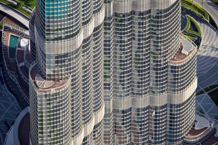 Aerial view of the middle floors of Burj Khalifa, tallest tower in the world with 828 meters.