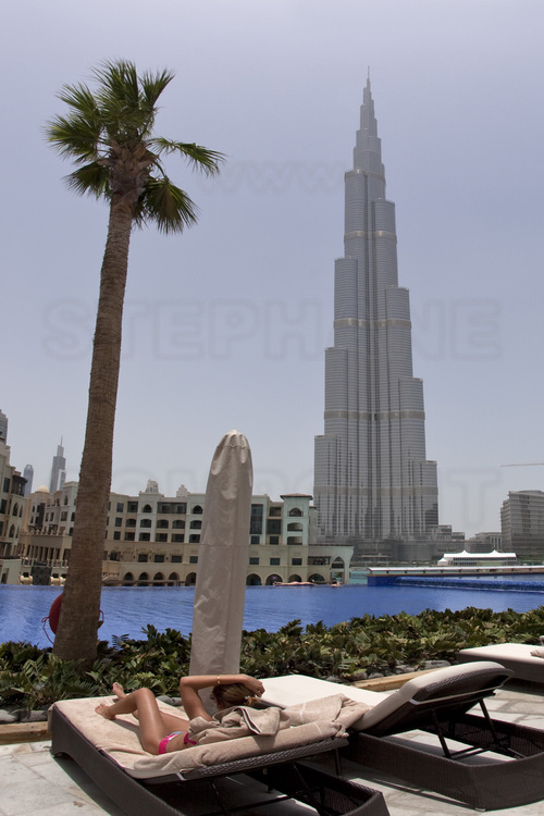 The Burj Khalifa Tower (tallest in the world with 828 meters) from the pool of the Address, a 5-star hotel of 58 floors.