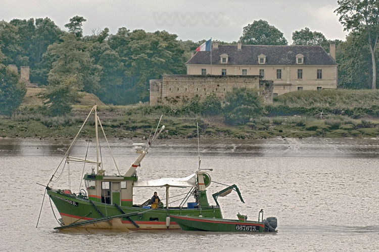 L'enceinte urbaine de Blaye, les forts PateCussac et Fort Medoc (Gironde): 
Un triptyque verrouillant un estuaire.
Fort Medoc, situe sur la rive gauche de la Gironde.