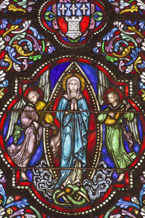 Lille - Cathédrale Notre Dame de la Treille : vitrail de l'abside centrale. // Lille - Cathedral Notre Dame de la Treille : stained glass of the centrale apse.