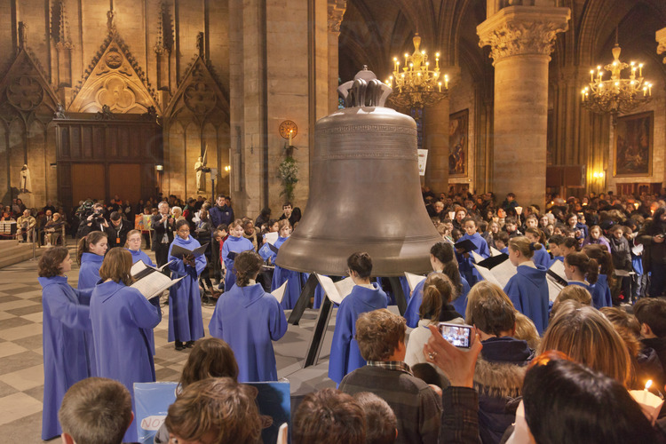 February 2, 2013: Baptism of bells in the cathedral of Notre Dame. Here, areligious song around the great bell Mary.