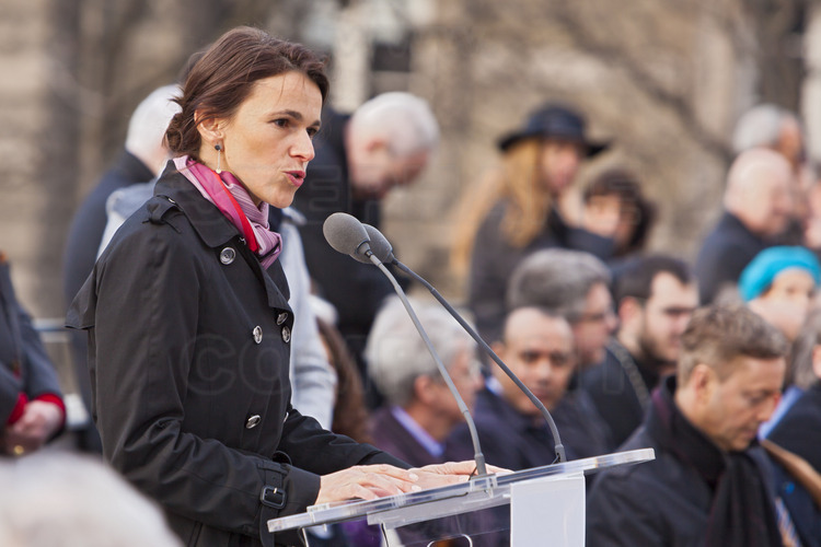 23 Mars 2013. Inauguration de la première sonnerie des nouvelles cloches devant le public parisien. Discours d'Aurélie Filipetti, ministre de la Culture.
