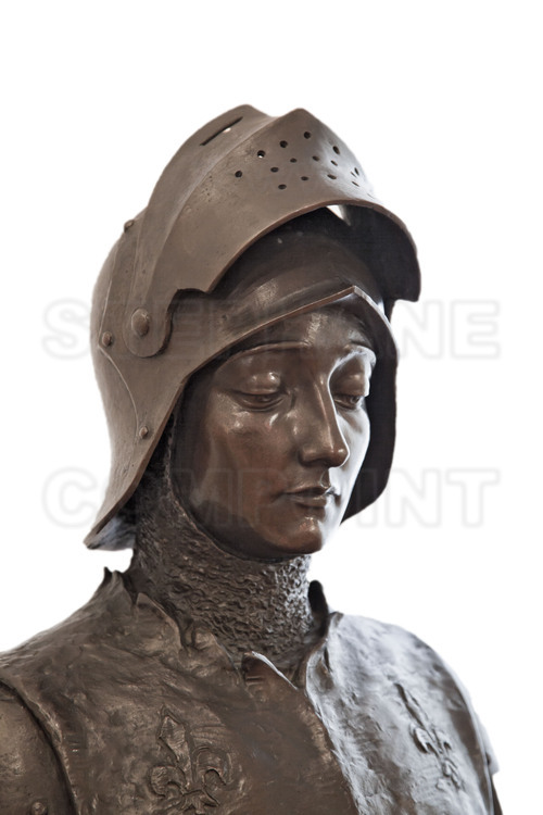 Vaucouleurs, d'où Jeanne d'Arc part le 22 février 1429 pour se rendre à Chinon : Au musée de la ville, statue de 