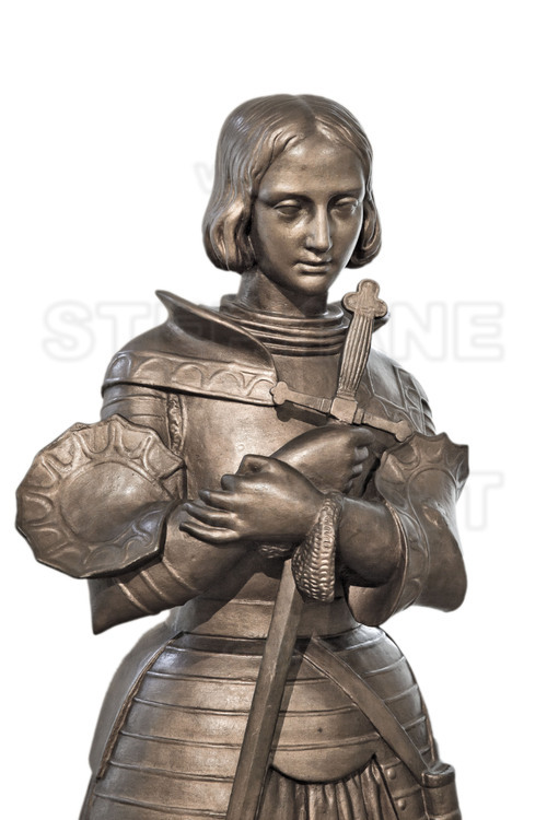 Vaucouleurs, d'où Jeanne d'Arc part le 22 février 1429 pour se rendre à Chinon. Au musée de la ville, statue de Jeanne d'Arc en armure. Artiste inconnu.