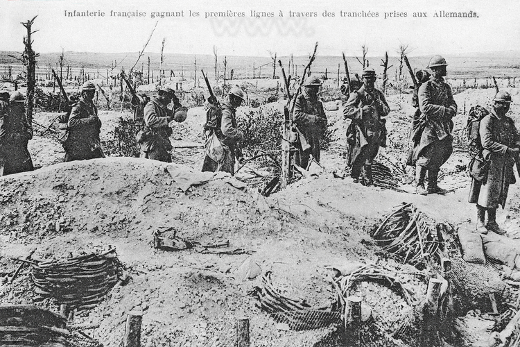 Battles of Champagne: Trenches of hand Massiges during the Great War. (This historic photo archive is not available for sale and only presented here to set the context).
