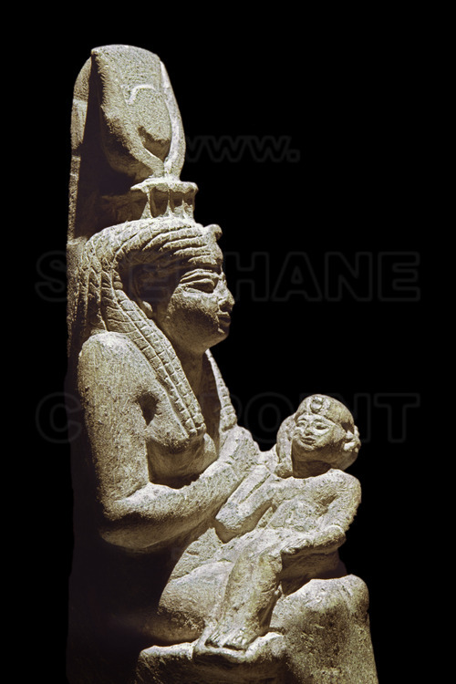 Ankhnesneferibre, fille de l'un des rois saïtes, fut la dernière «épouse divine d'Amon