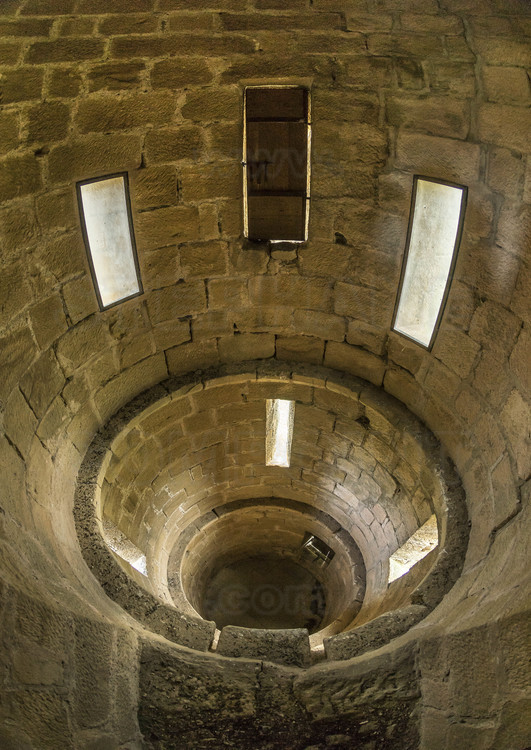 Aude (11) - Château d'Arques. Intérieur de la tour Sud Est du donjon. // France - Aude (11) - Arques castle. Interior of the tower South East of the dungeon.