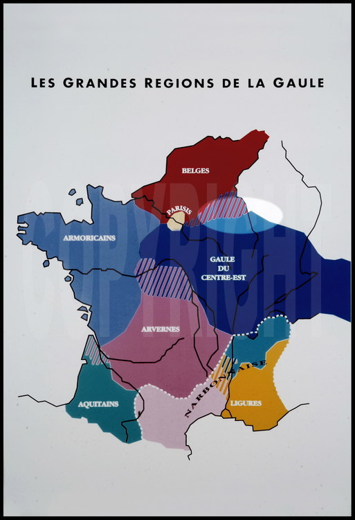 Carte des grandes régions de la Gaule au IIIe siècle avant J.C. (musée de Saint Germain en Laye). En clair, la zone de fouilles dirigées par l’I.R.R.A.P (Institut de Restauration et de Recherches Archéologiques et Paléométallurgiques) sur le futur tracé du TGV Est.