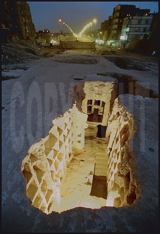 Vue générale de la tombe I, première découverte sous les coups de buttoir d'un bulldozer.