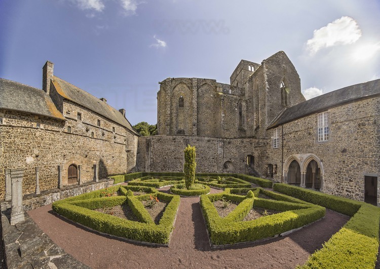 Manche (50) - Abbaye d'Hambye // France - Manche (50) - Abbaye d'Hambye