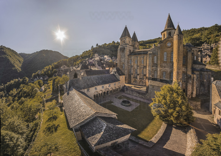 Aveyron (12) - Abbaye de Conques // France - Aveyron (12) - Abbaye de Conques