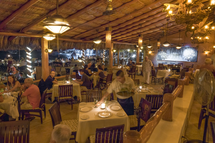 Jour 8 - Puerto Vallarta : restaurant La Palapa.