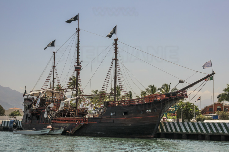 Jour 5 - Port de Puerto Vallarta : réplique de la Santa Maria de Christophe Colomb
