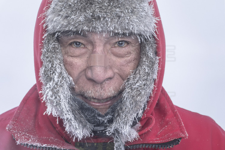 Canada - State of Nunavut - Operation NUNALIVUT 2018 - Surroundings of Cambridge Bay - The very experienced ranger Allan Elatiak was born in an igloo 70 years ago. He accompanies the mission Nunalivut during all its duration.