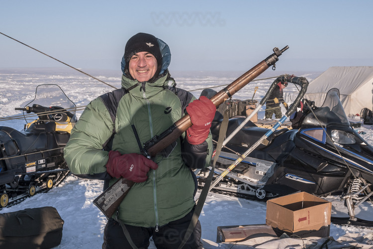 Canada - State of Nunavut - Operation NUNALIVUT 2018 - Surroundings of Cambridge Bay: Portraits of Nicolas Ancellin in the field.