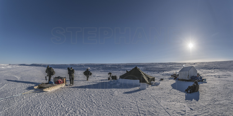 Canada - State of Nunavut - Operation NUNALIVUT 2018 - Surroundings of Cambridge Bay - Survival Camp No. 2, located on a bay in the Northwest Passage: the material was taken out of the sled to be transported to the tents.